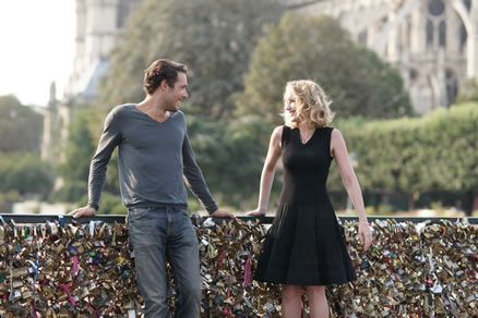 <b>Havada Aşk Var</b>